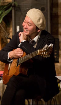 ギター講師。藤井拓。